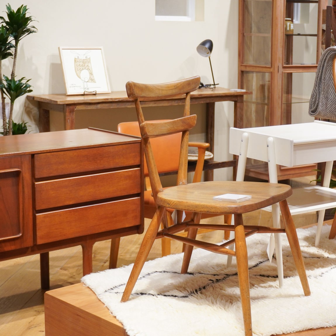 グランフロント大阪】ヴィンテージ家具が入荷しました｜IDÉE｜ 無印良品